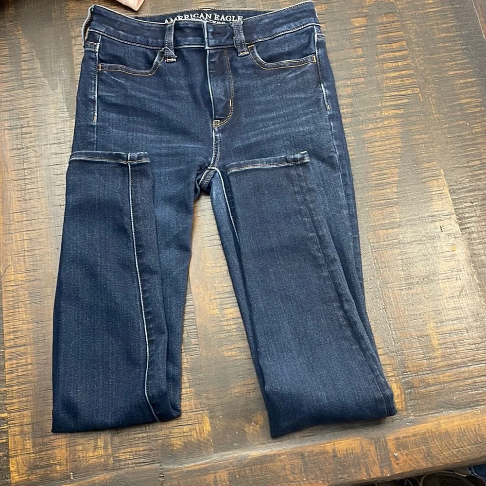American eagle - Picture 1 of 2